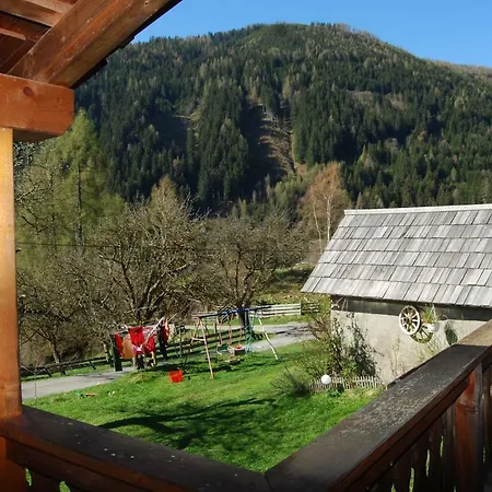 Bauernhof Hatzlhof בית חווה