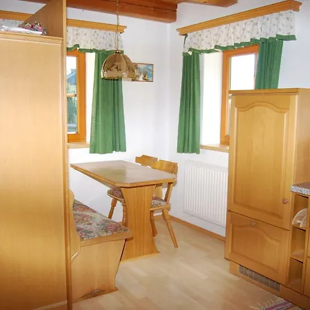 Bauernhof Hatzlhof 农家乐