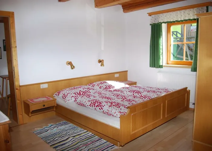 Bauernhof Hatzlhof Farm stay *